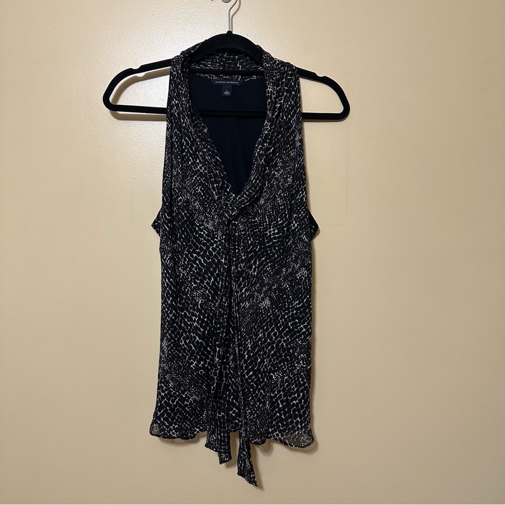Banana Republic Silk Tie Neck Animal Print Sleeveless Blouse Women L Black